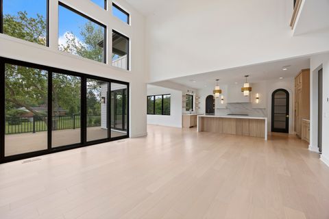 Tiny photo for 11901 Heritage Drive, Burr Ridge, IL 60527 (MLS # 12423851)