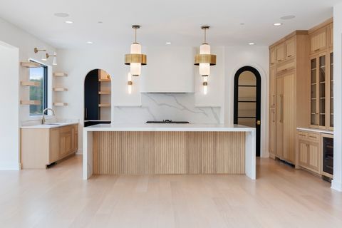 Tiny photo for 11901 Heritage Drive, Burr Ridge, IL 60527 (MLS # 12423851)