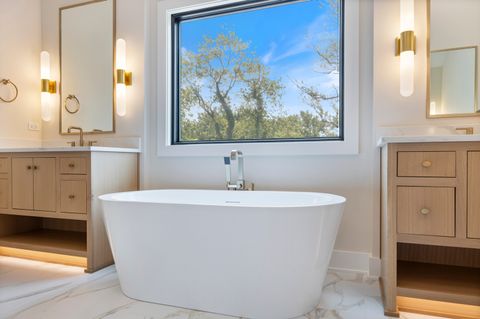 Tiny photo for 11901 Heritage Drive, Burr Ridge, IL 60527 (MLS # 12423851)