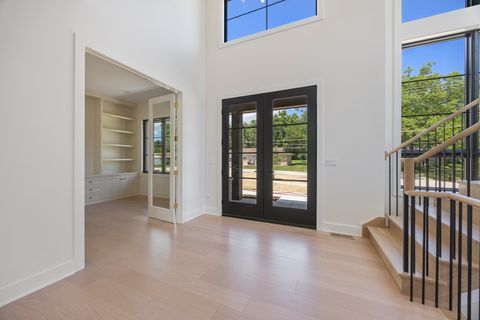 Tiny photo for 11901 Heritage Drive, Burr Ridge, IL 60527 (MLS # 12423851)