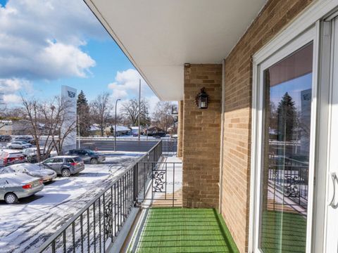 Tiny photo for 10117 S Cicero Avenue #206, Oak Lawn, IL 60453 (MLS # 12579152)