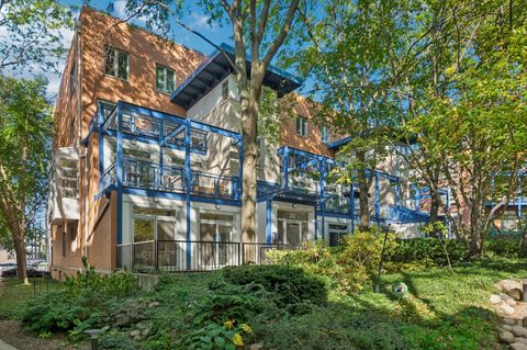 Photo of 23 N Racine Avenue #405, Chicago, IL 60607 (MLS # 12478075)