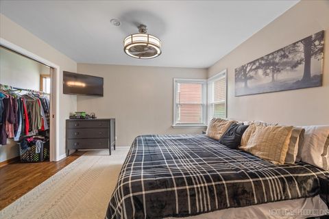 Tiny photo for 129 Weaver Drive, Cary, IL 60013 (MLS # 12478493)