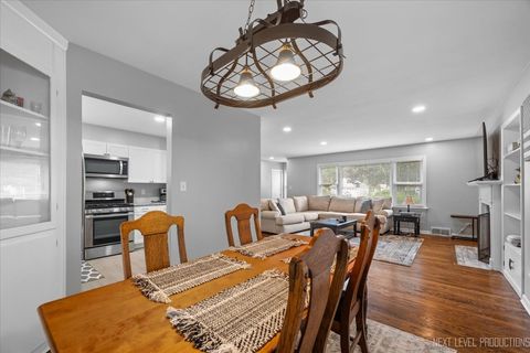 Tiny photo for 129 Weaver Drive, Cary, IL 60013 (MLS # 12478493)