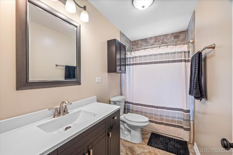 Tiny photo for 129 Weaver Drive, Cary, IL 60013 (MLS # 12478493)