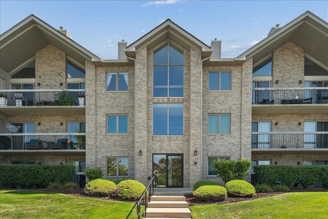 Photo of 14011 Norwich Lane #304, Orland Park, IL 60467 (MLS # 12740424)