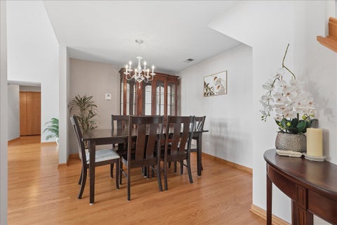 Tiny photo for 14011 Norwich Lane #304, Orland Park, IL 60467 (MLS # 12740424)