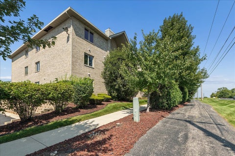Tiny photo for 14011 Norwich Lane #304, Orland Park, IL 60467 (MLS # 12740424)