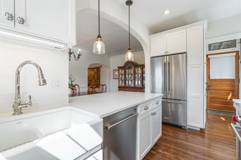 Tiny photo for 488 Sheridan Road #2, Evanston, IL 60202 (MLS # 12602522)