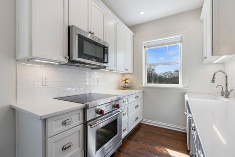 Tiny photo for 488 Sheridan Road #2, Evanston, IL 60202 (MLS # 12602522)