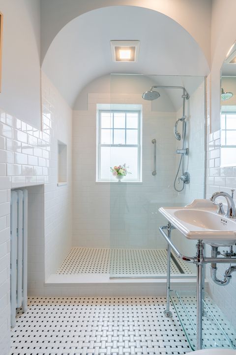 Tiny photo for 488 Sheridan Road #2, Evanston, IL 60202 (MLS # 12602522)