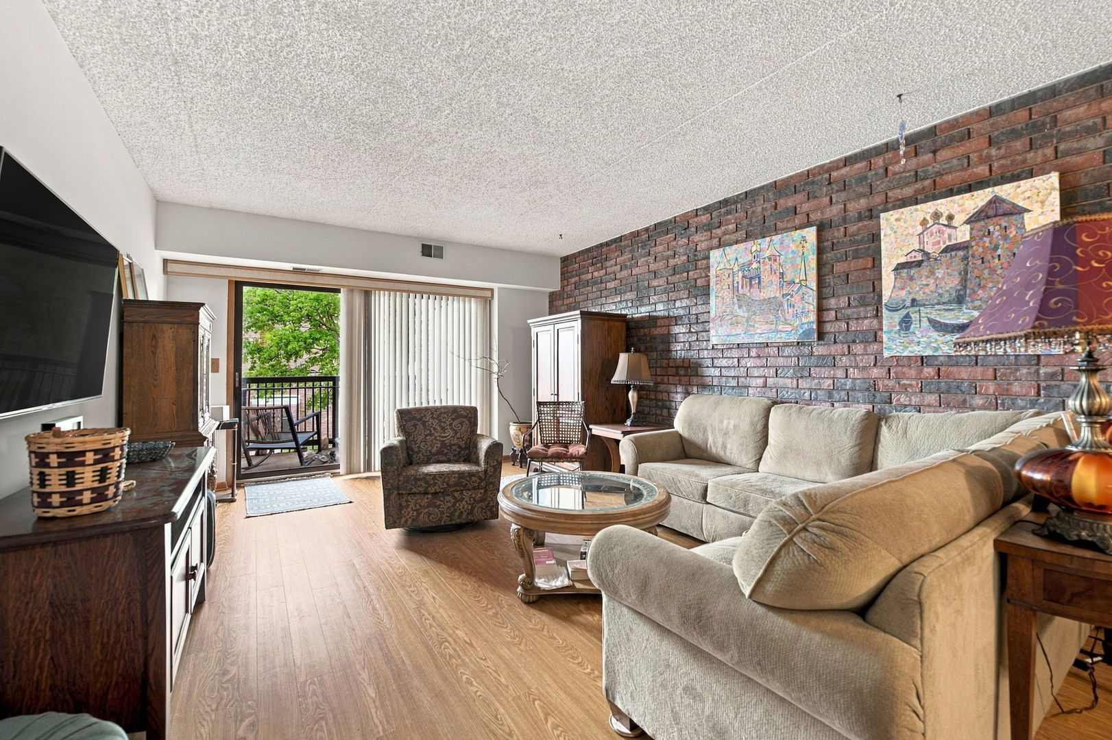 1503 WOODBRIDGE Road 2G