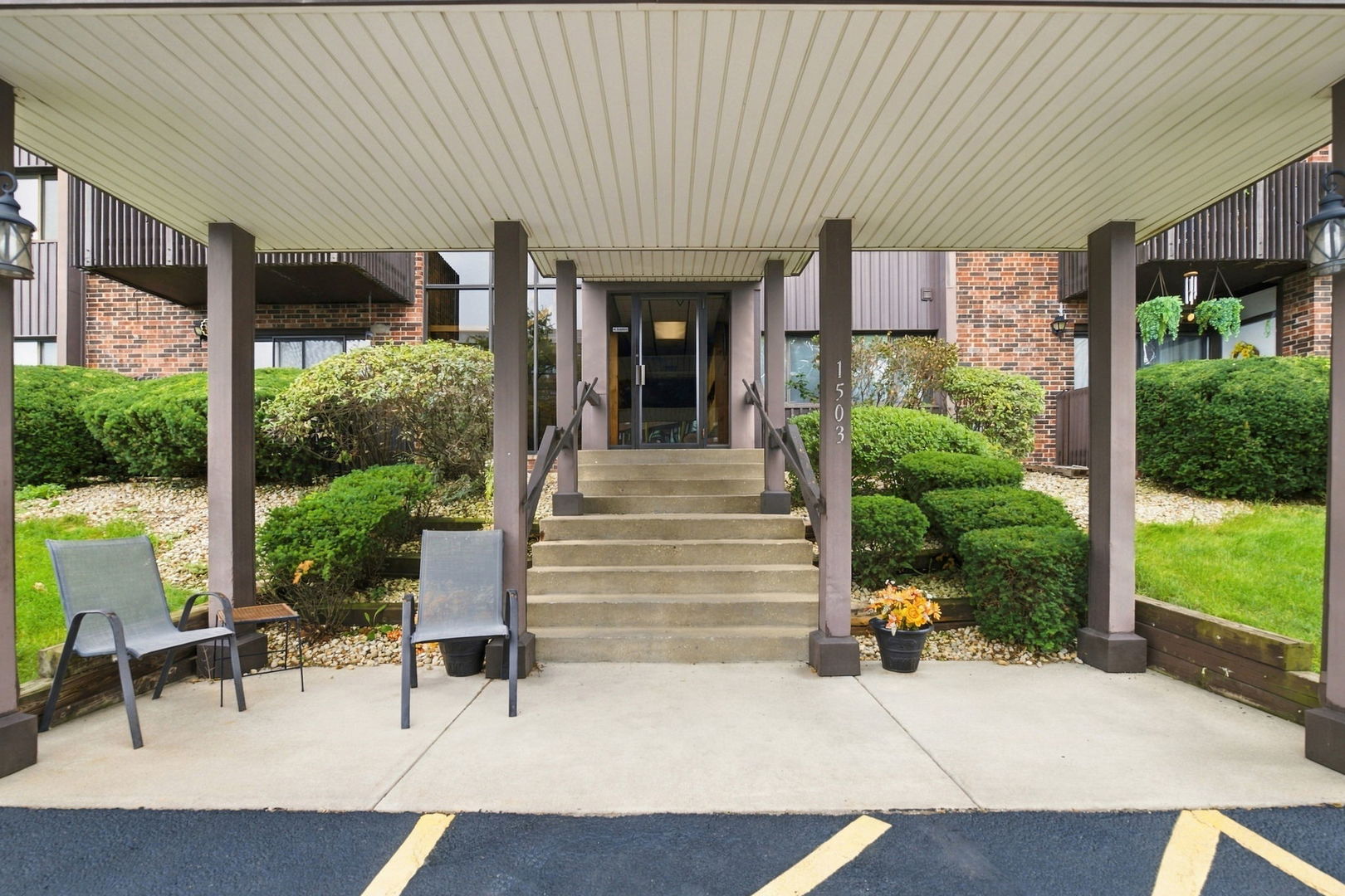 1503 WOODBRIDGE Road 2G