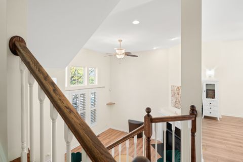 Tiny photo for 563 Grosvenor Lane, Aurora, IL 60504 (MLS # 12485788)