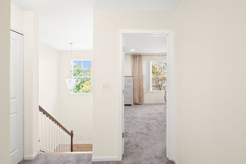 Tiny photo for 563 Grosvenor Lane, Aurora, IL 60504 (MLS # 12485788)