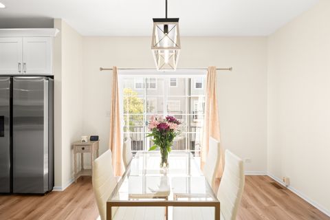 Tiny photo for 563 Grosvenor Lane, Aurora, IL 60504 (MLS # 12485788)