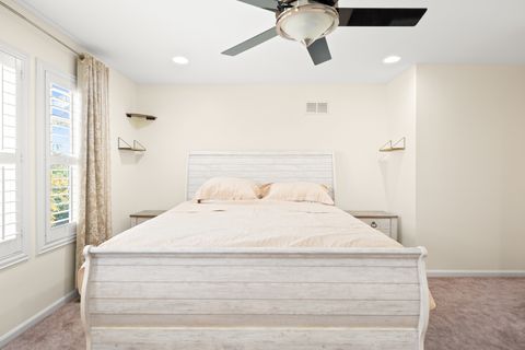 Tiny photo for 563 Grosvenor Lane, Aurora, IL 60504 (MLS # 12485788)