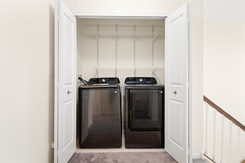 Tiny photo for 563 Grosvenor Lane, Aurora, IL 60504 (MLS # 12485788)