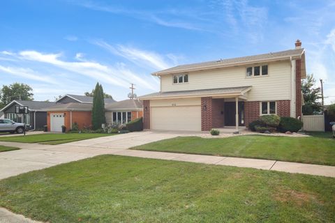 Tiny photo for 956 S Cedar Avenue S, Elmhurst, IL 60126 (MLS # 12481237)