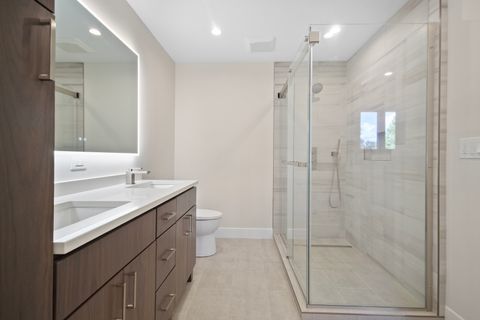 Tiny photo for 956 S Cedar Avenue S, Elmhurst, IL 60126 (MLS # 12481237)
