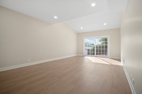 Tiny photo for 956 S Cedar Avenue S, Elmhurst, IL 60126 (MLS # 12481237)