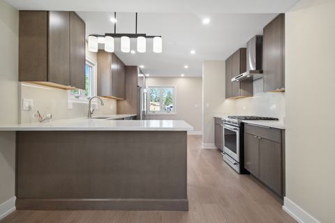 Tiny photo for 956 S Cedar Avenue S, Elmhurst, IL 60126 (MLS # 12481237)