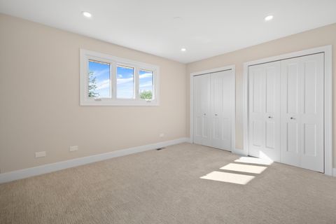 Tiny photo for 956 S Cedar Avenue S, Elmhurst, IL 60126 (MLS # 12481237)