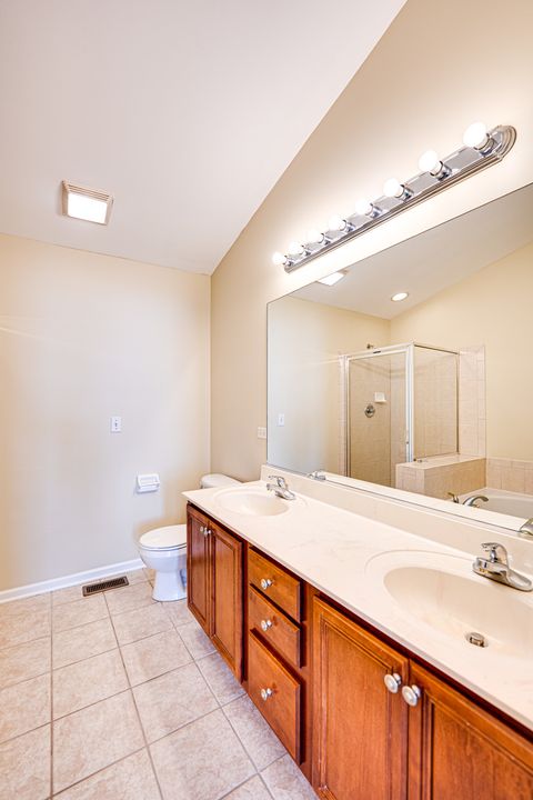 Tiny photo for 3147 Saganashkee Lane, Naperville, IL 60564 (MLS # 12505250)