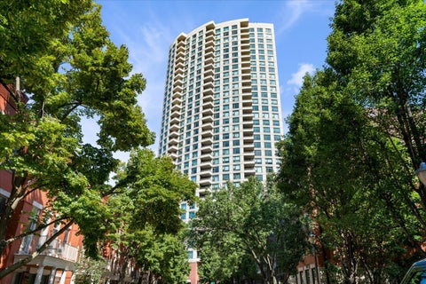 Photo of 501 N Clinton Street #1304, Chicago, IL 60654 (MLS # 12742939)