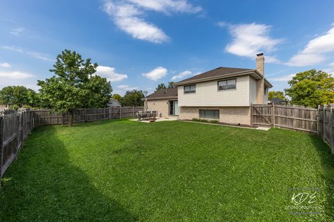 Tiny photo for 701 Bishops Drive, New Lenox, IL 60451 (MLS # 12535195)
