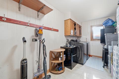 Tiny photo for 10650 Wildwood Drive, Palos Park, IL 60464 (MLS # 12740328)