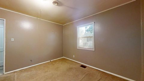 Tiny photo for 1007 E Michigan Avenue, Urbana, IL 61801 (MLS # 12139875)