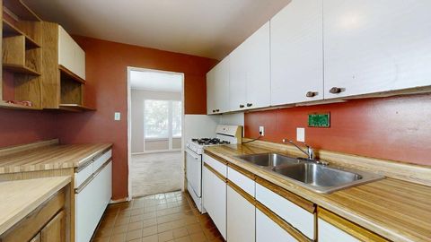 Tiny photo for 1007 E Michigan Avenue, Urbana, IL 61801 (MLS # 12139875)