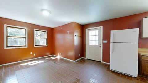 Tiny photo for 1007 E Michigan Avenue, Urbana, IL 61801 (MLS # 12139875)