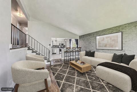 Tiny photo for 509 N Willow Road, Elmhurst, IL 60126 (MLS # 12738066)