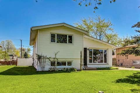 Photo of 509 N Willow Road, Elmhurst, IL 60126 (MLS # 12738066)