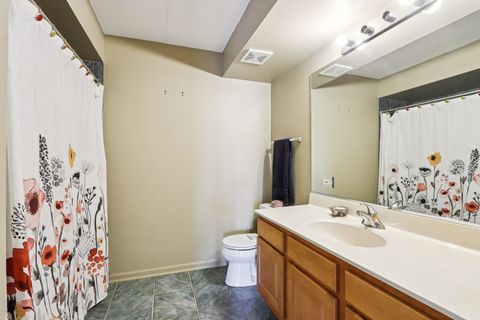 Tiny photo for 435 William Street #607, River Forest, IL 60305 (MLS # 12498455)