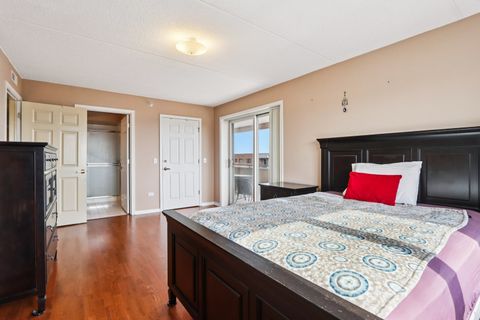 Tiny photo for 435 William Street #607, River Forest, IL 60305 (MLS # 12498455)