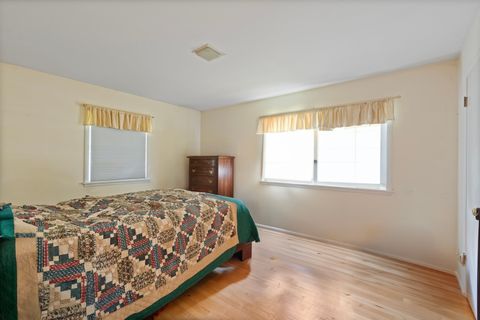 Tiny photo for 129 Monument Avenue, Barrington, IL 60010 (MLS # 12492569)