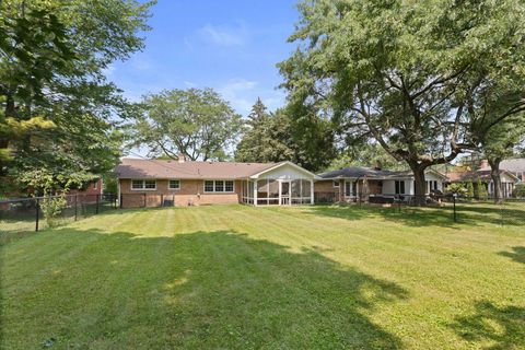 Tiny photo for 129 Monument Avenue, Barrington, IL 60010 (MLS # 12492569)
