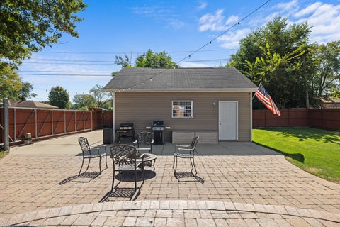Tiny photo for 6901 W 115th Place, Worth, IL 60482 (MLS # 12774041)