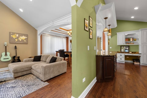 Tiny photo for 6901 W 115th Place, Worth, IL 60482 (MLS # 12774041)