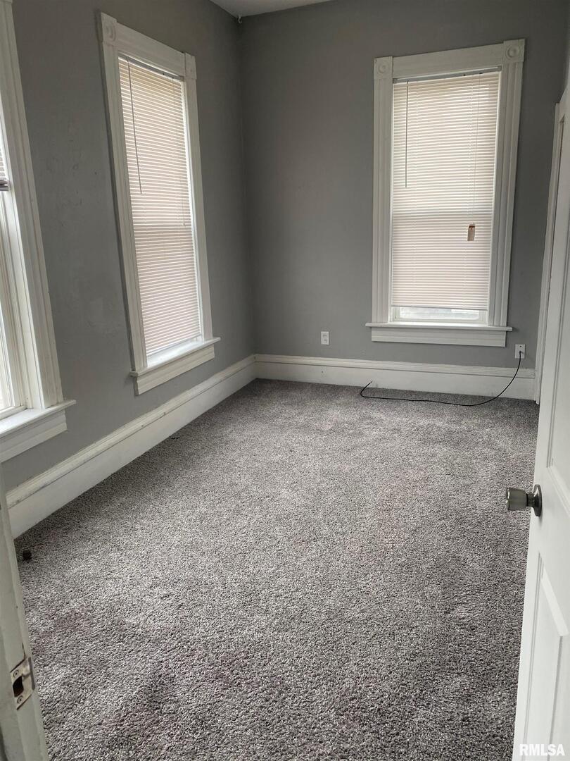 1335 W 13TH Street