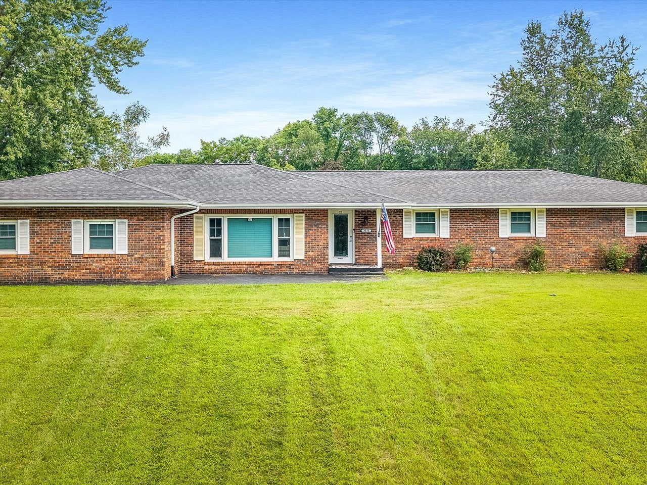 5420 Golden Prairie Circle