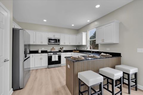 Tiny photo for 555 Bluestem Drive, Yorkville, IL 60560 (MLS # 12573333)