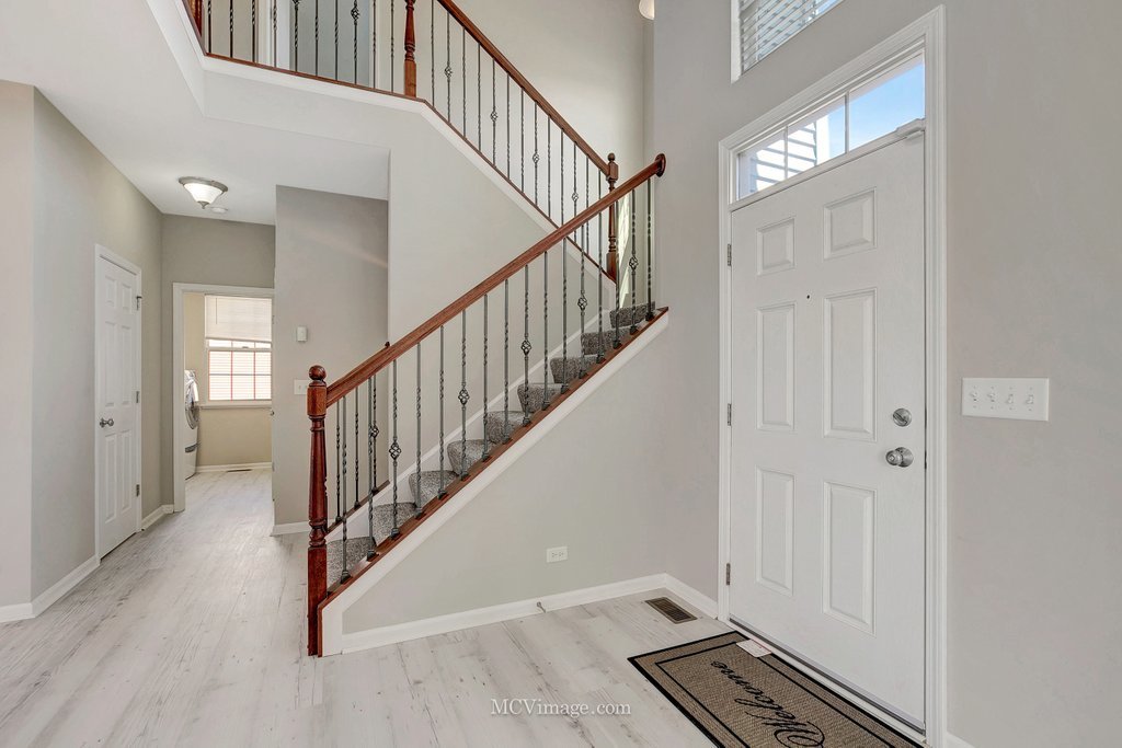 2337 Artesian Way