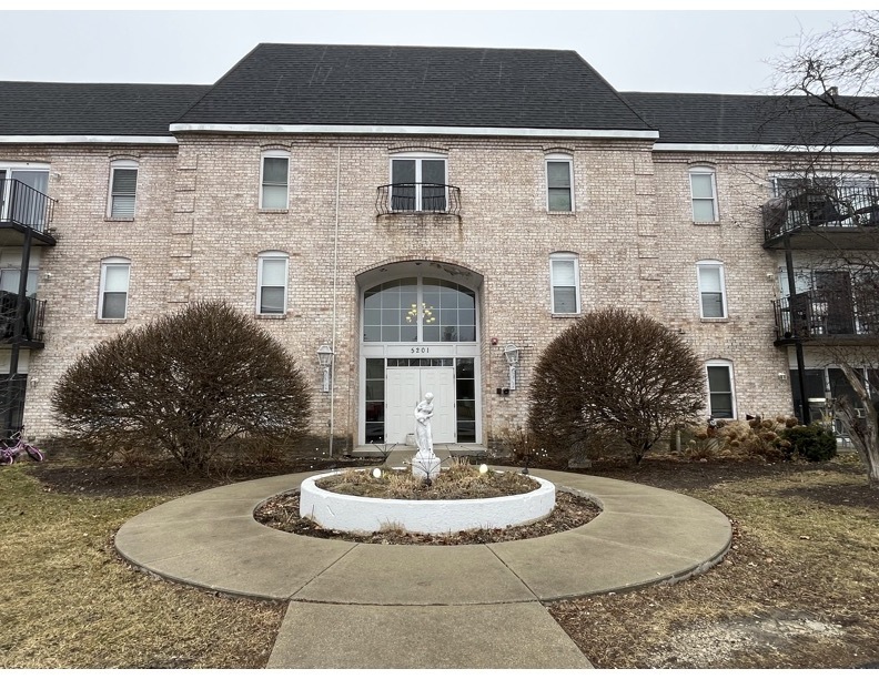 5201 Carriageway Drive C317