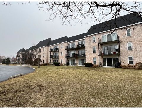 Tiny photo for 5201 Carriageway Drive #C317, Rolling Meadows, IL 60008 (MLS # 12586610)