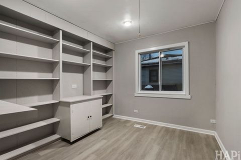 Tiny photo for 75 Carthage Lane, Hoffman Estates, IL 60169 (MLS # 12531884)