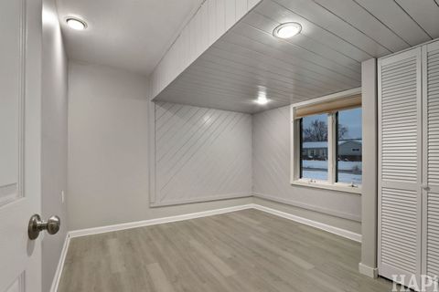 Tiny photo for 75 Carthage Lane, Hoffman Estates, IL 60169 (MLS # 12531884)